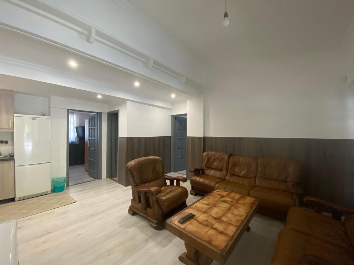 Holiday Apartmanhaz Balatonfured Exterior photo
